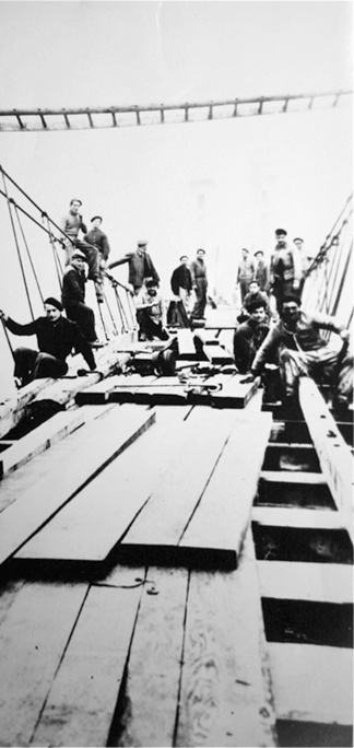 Réfection du pont Tain Tournon par bénévoles fin 1944